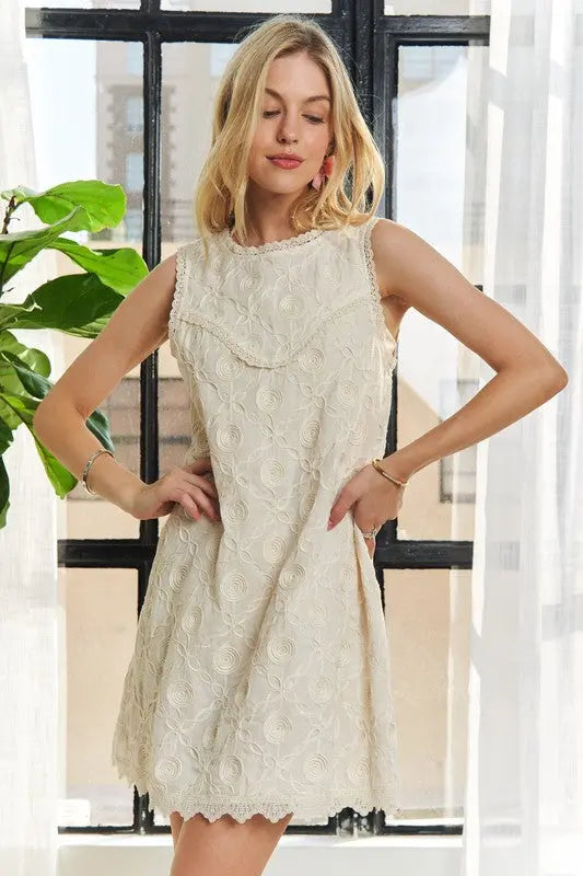 ADORA Applique Round Neck Sleeveless Shift Dress-Very Besty