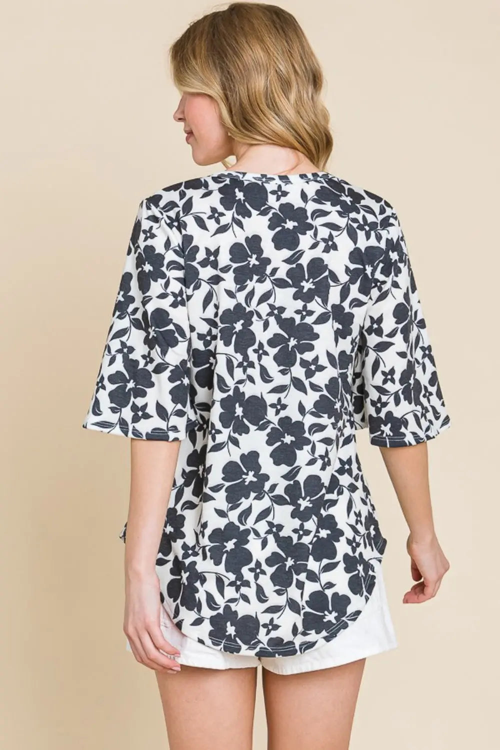 BOMBOM Floral Decorative Button V-Neck Top-Very Besty