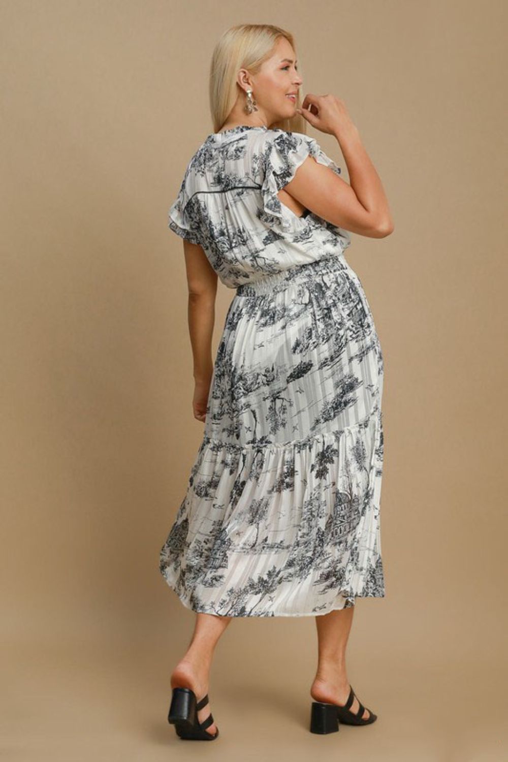 Umgee Full Size Two Tone Landscape Print Midi Dress Plus Size-Very Besty