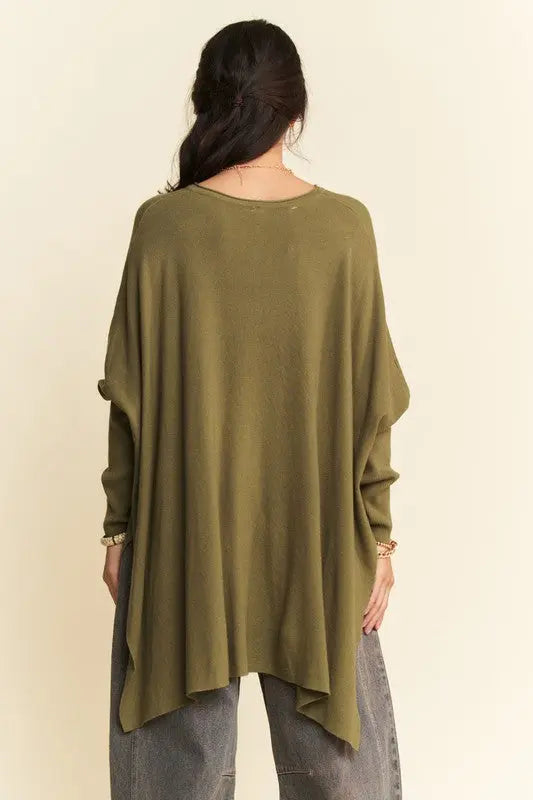 Davi & Dani High-Low Side Slit Batwing Sleeve Top-Very Besty