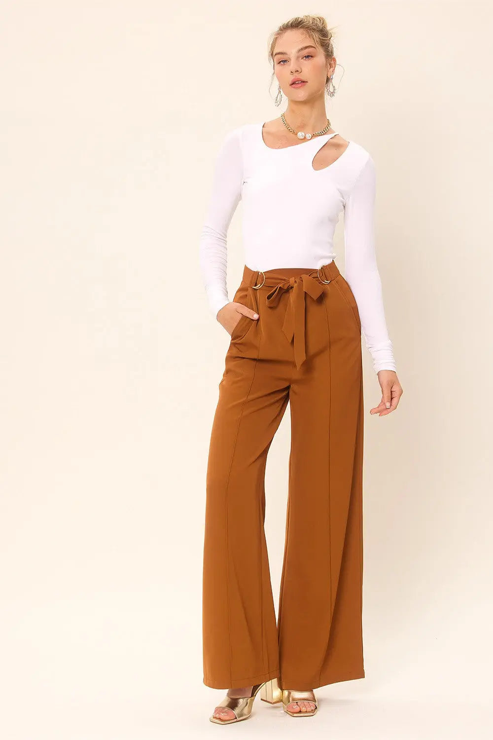 Idem Ditto Front Cut Out Long Sleeve Knit Top-Very Besty