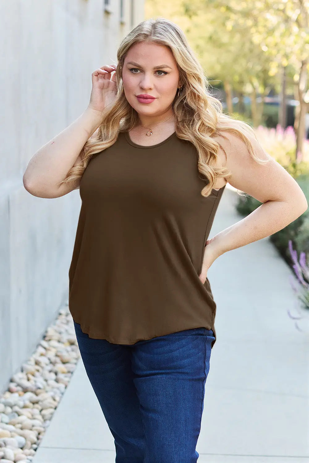 Basic Bae Full Size Round Neck Curved Hem Tank-Very Besty